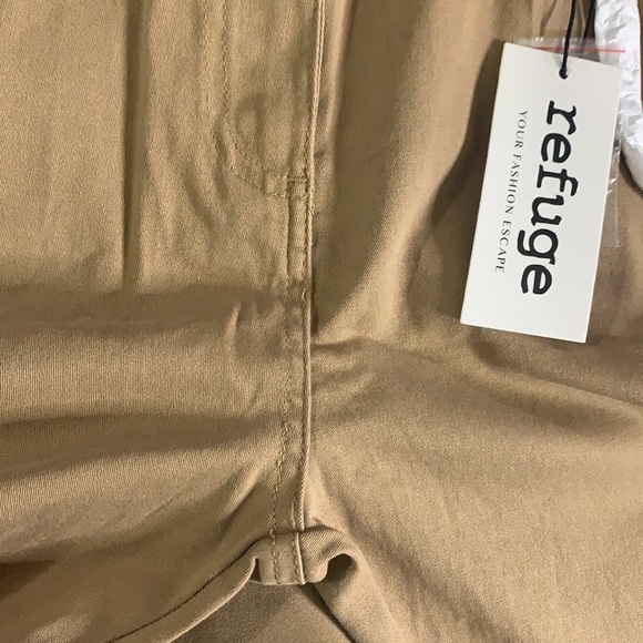Refuge New With Tags *flaw*Tan Relaxed Utility Joggers Pants With Chain Large - Picture 13 of 13